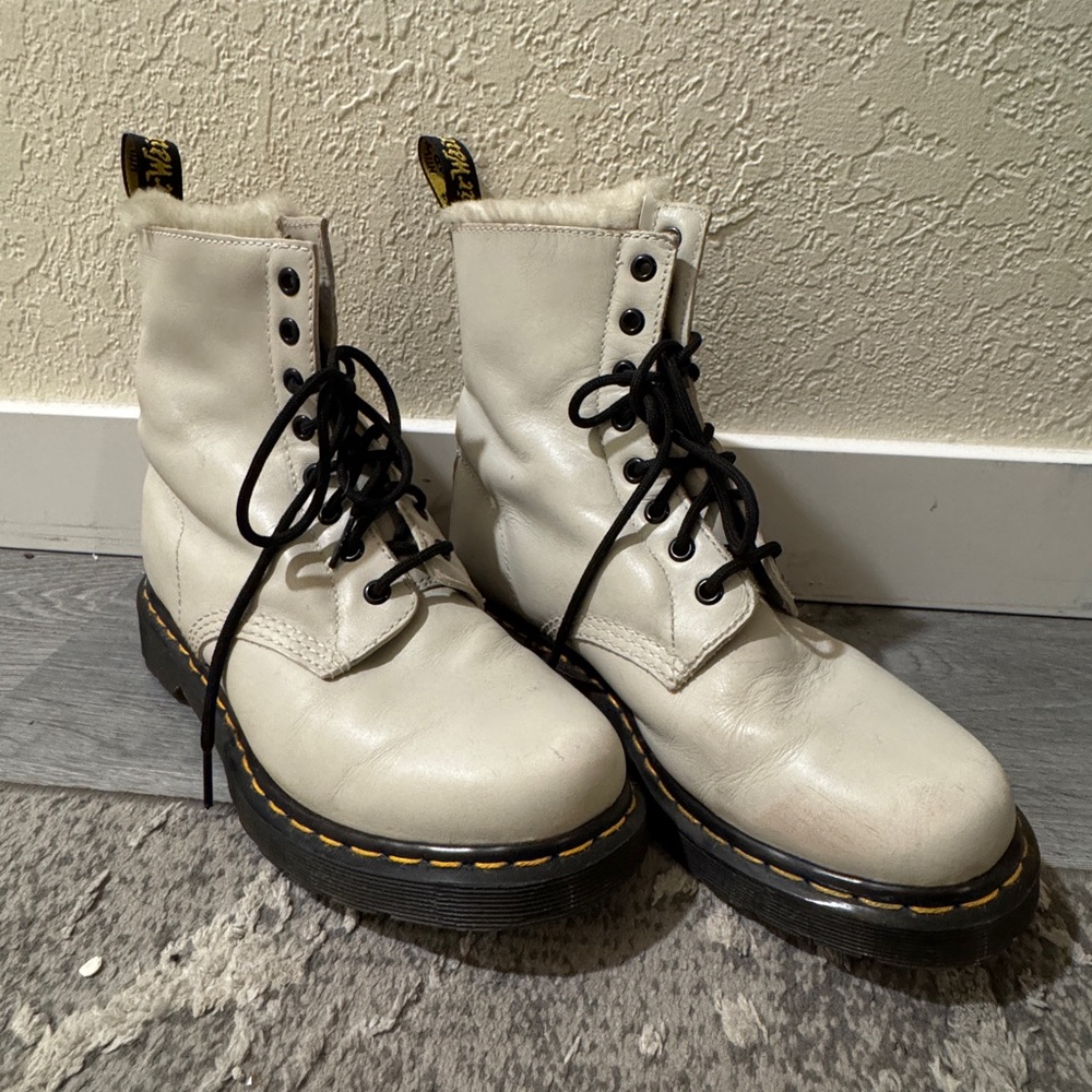 Dr Marten White Faux Fur Boots 1460 Beige Leather Serena